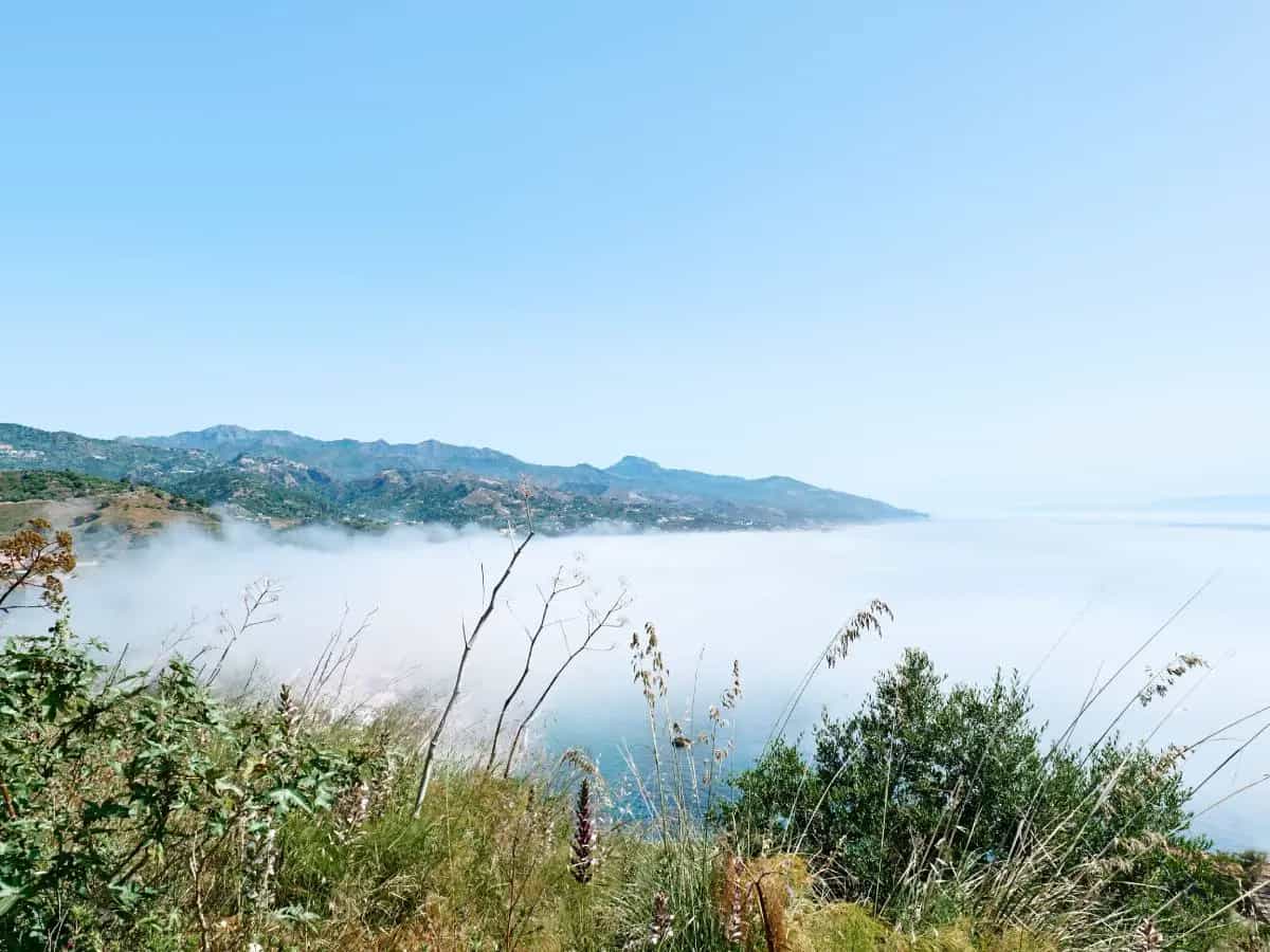 Nebbia marittima: cos’è e quali sono le leggende legate al fenomeno