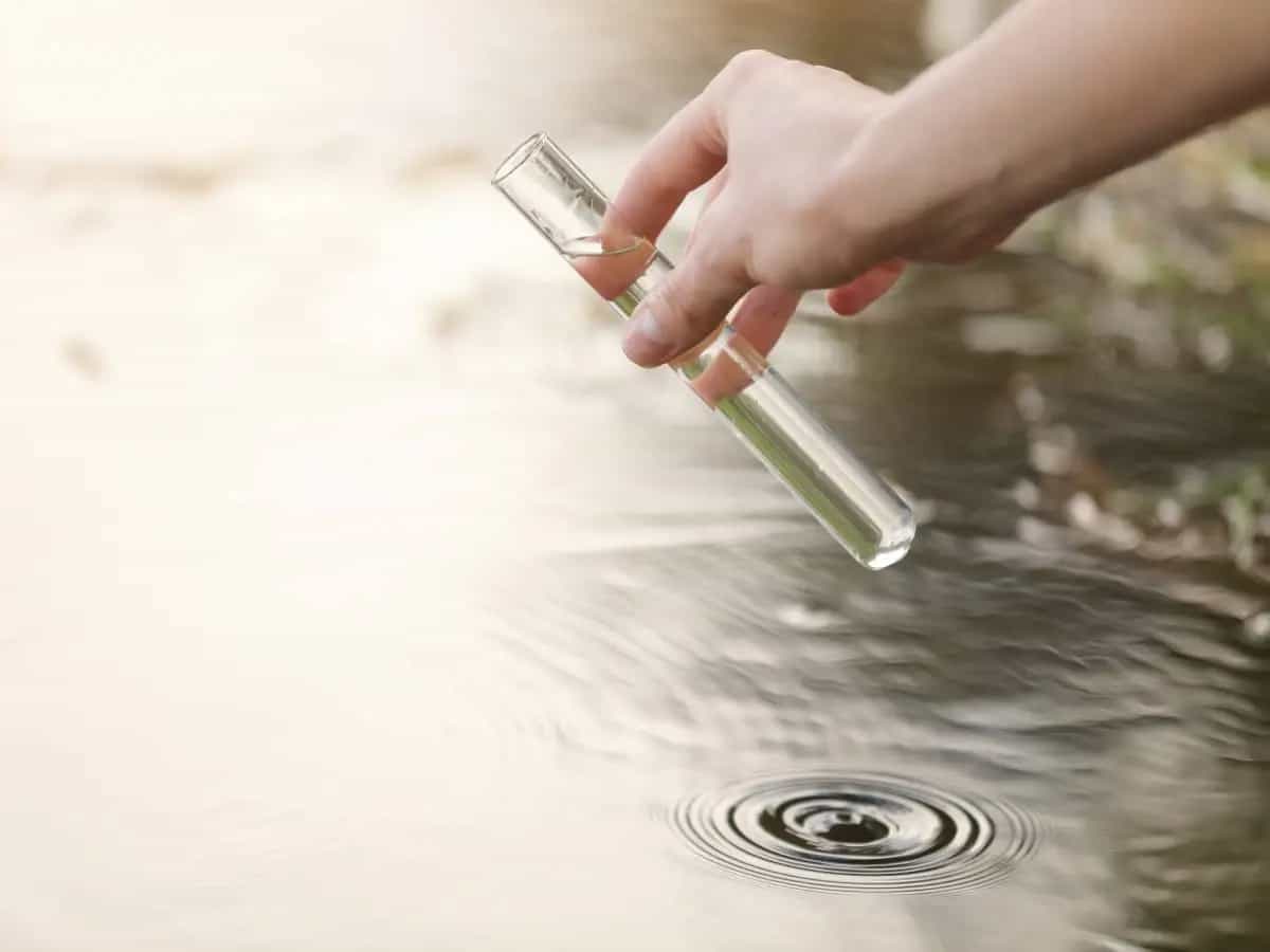 Inquinamento: in Italia contaminato il 32 per cento di fiumi, laghi e mari