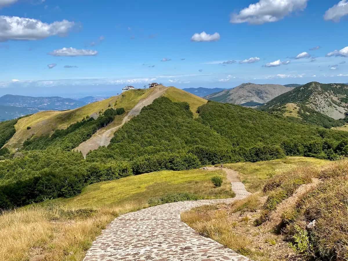 Via del Sale: un percorso mozzafiato dalle Alpi al mare
