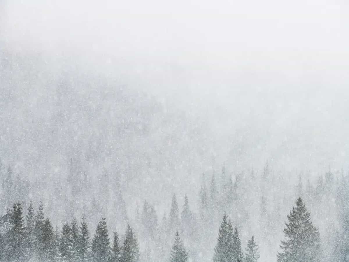 Come si formano tuoni e fulmini durante una tempesta di neve