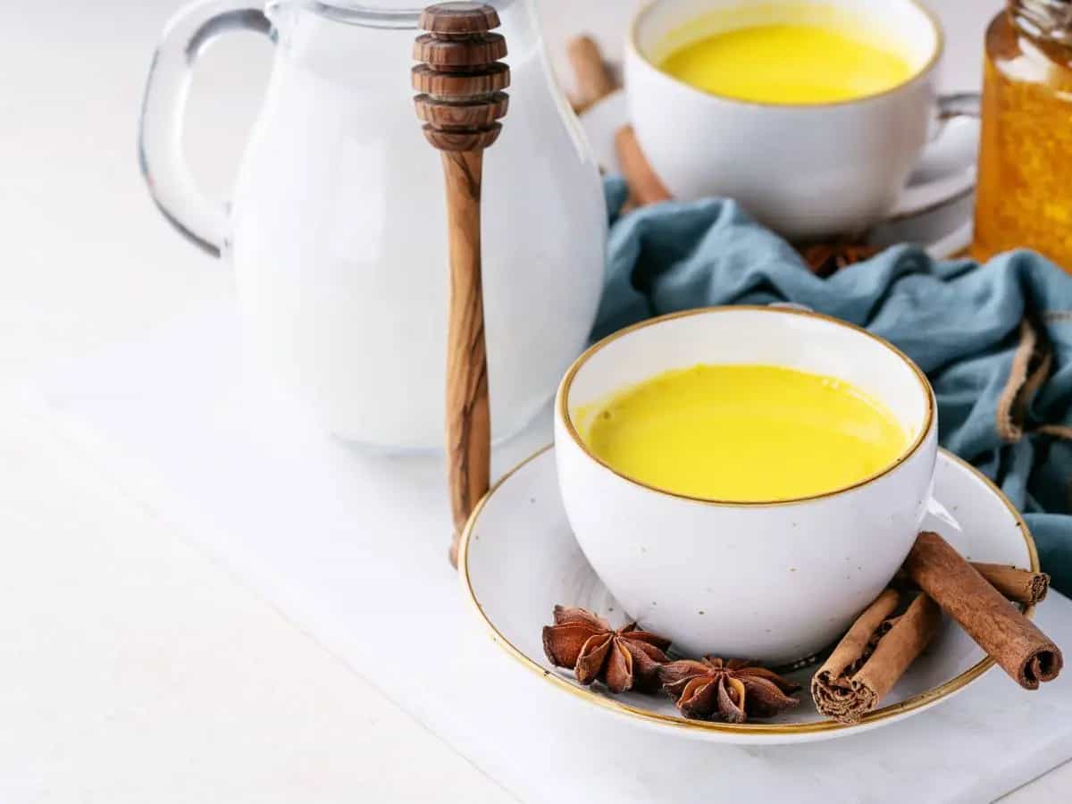 Latte d’oro, proprietà e ricetta