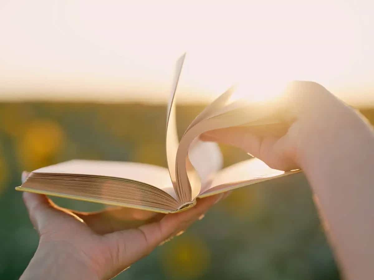 “Estiva”, la bellissima poesia sull’estate di Vincenzo Cardarelli