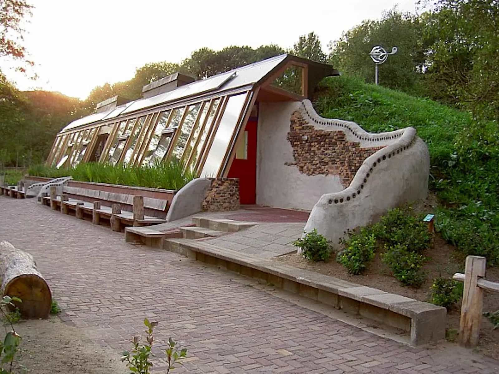 Earthship: la casa green che puoi costruirti da solo