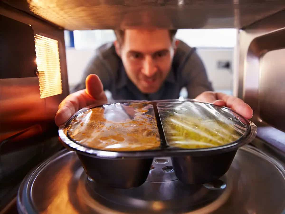 forno microonde inquinamento co2