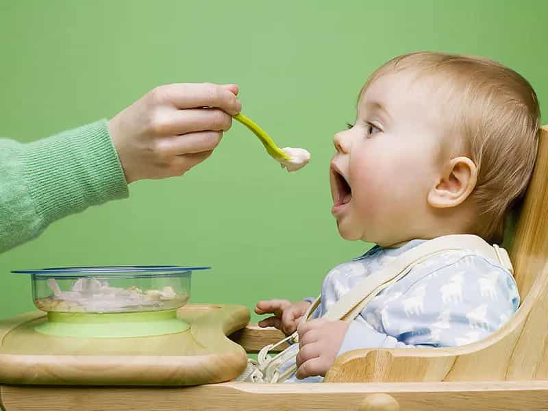 mercato cibo biologico bambini