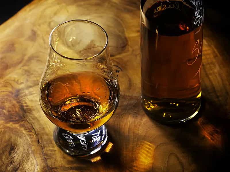 differenza rum whisky