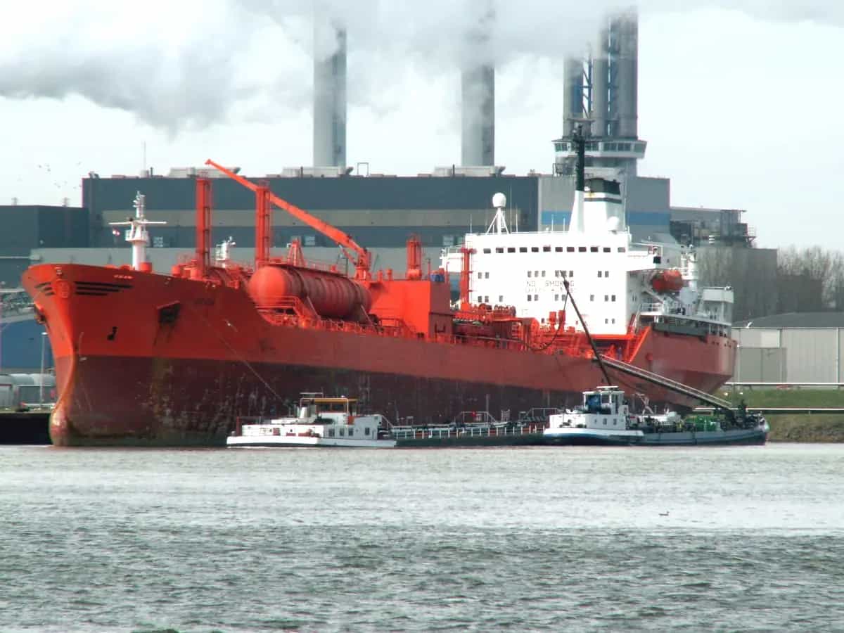 navi scarichi illegali