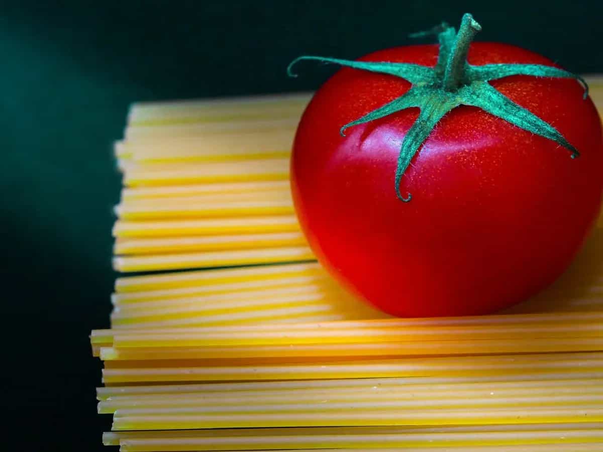 Spaghetti all’assassina, ecco l’origine della ricetta barese