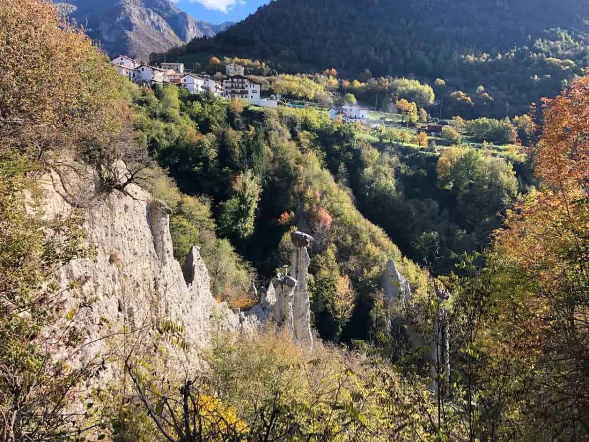 Piramidi di Zone, una meraviglia della natura a due passi dal lago di Iseo