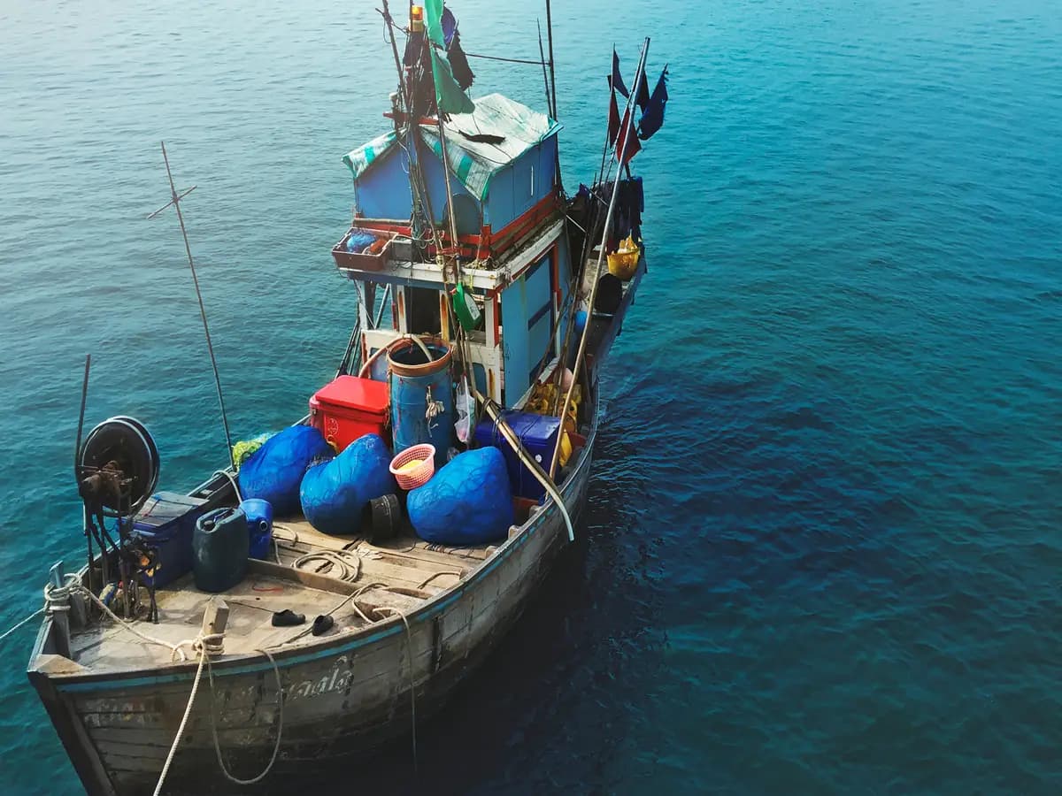 Progetto Flags, così i pescatori della Sardegna ripuliscono il mare dai rifiuti