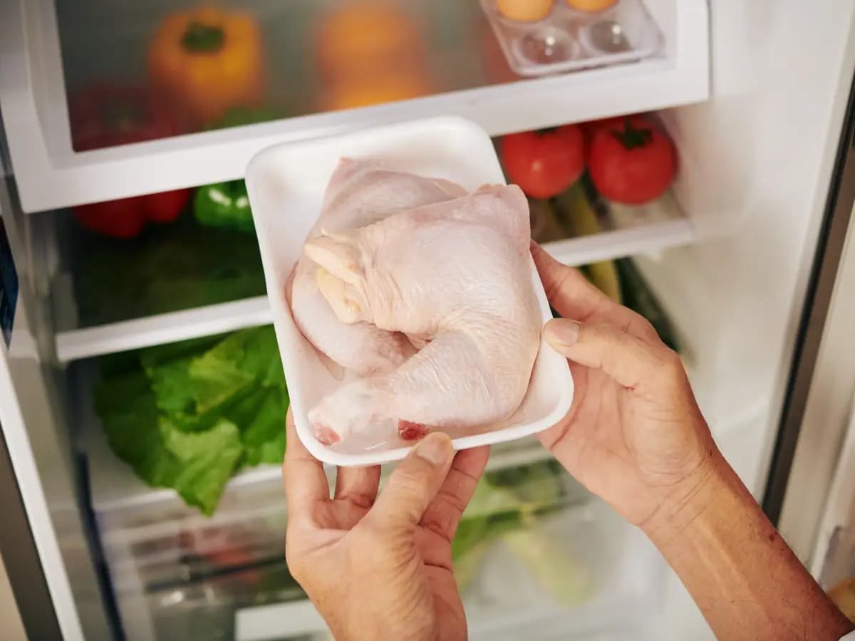vaschetta cibo contaminato