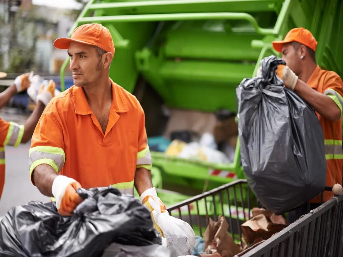 Diminuisce la produzione di rifiuti urbani: i dati di ISPRA