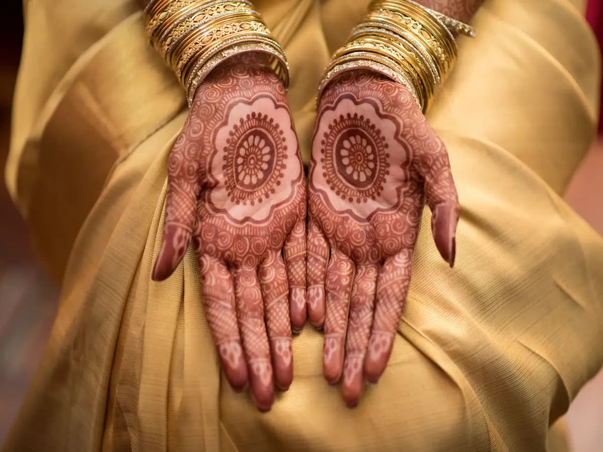 Come si fanno i tatuaggi con l'henné