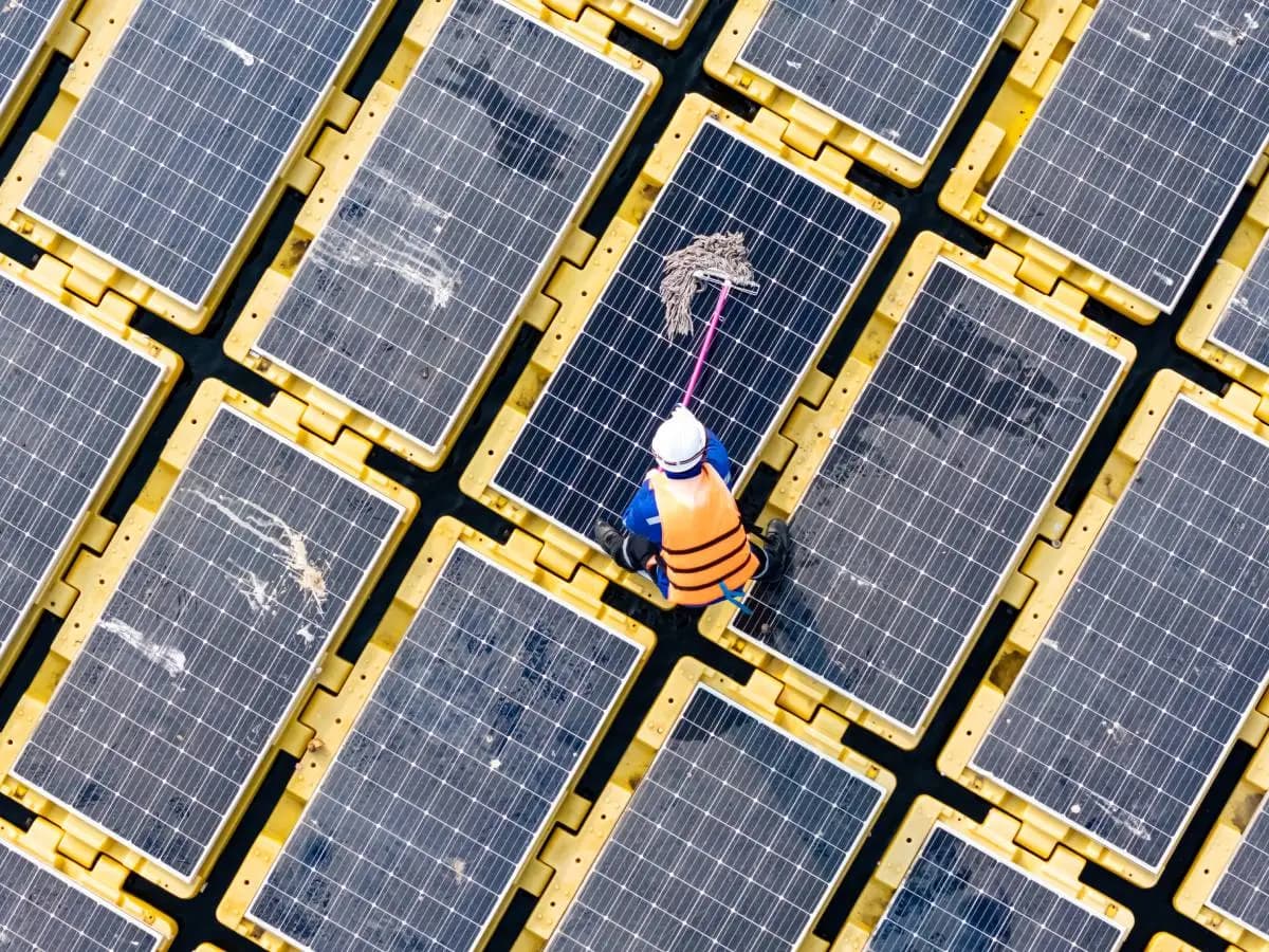 Bilancio rinnovabili, l’energia solare supera l’eolico