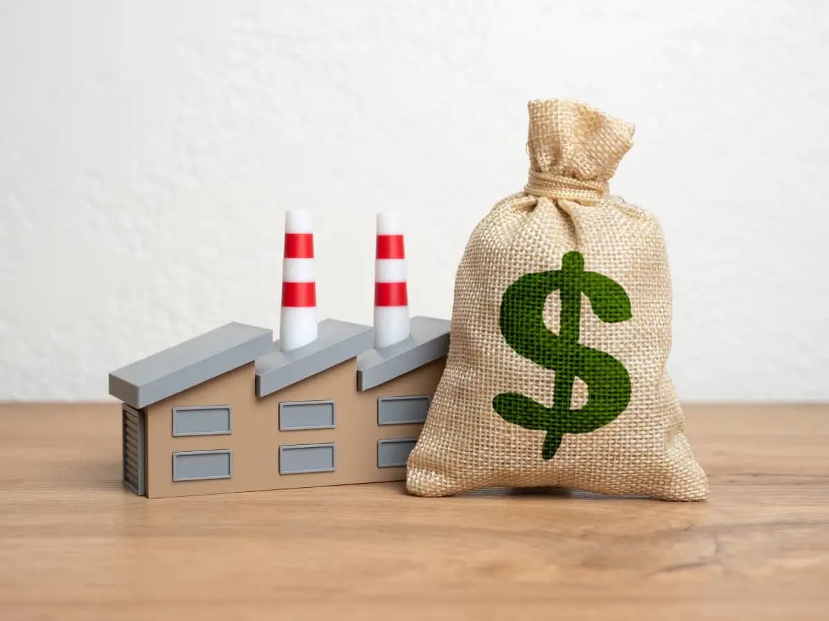 Come funziona l’imposta sul carbonio per le importazioni in Europa