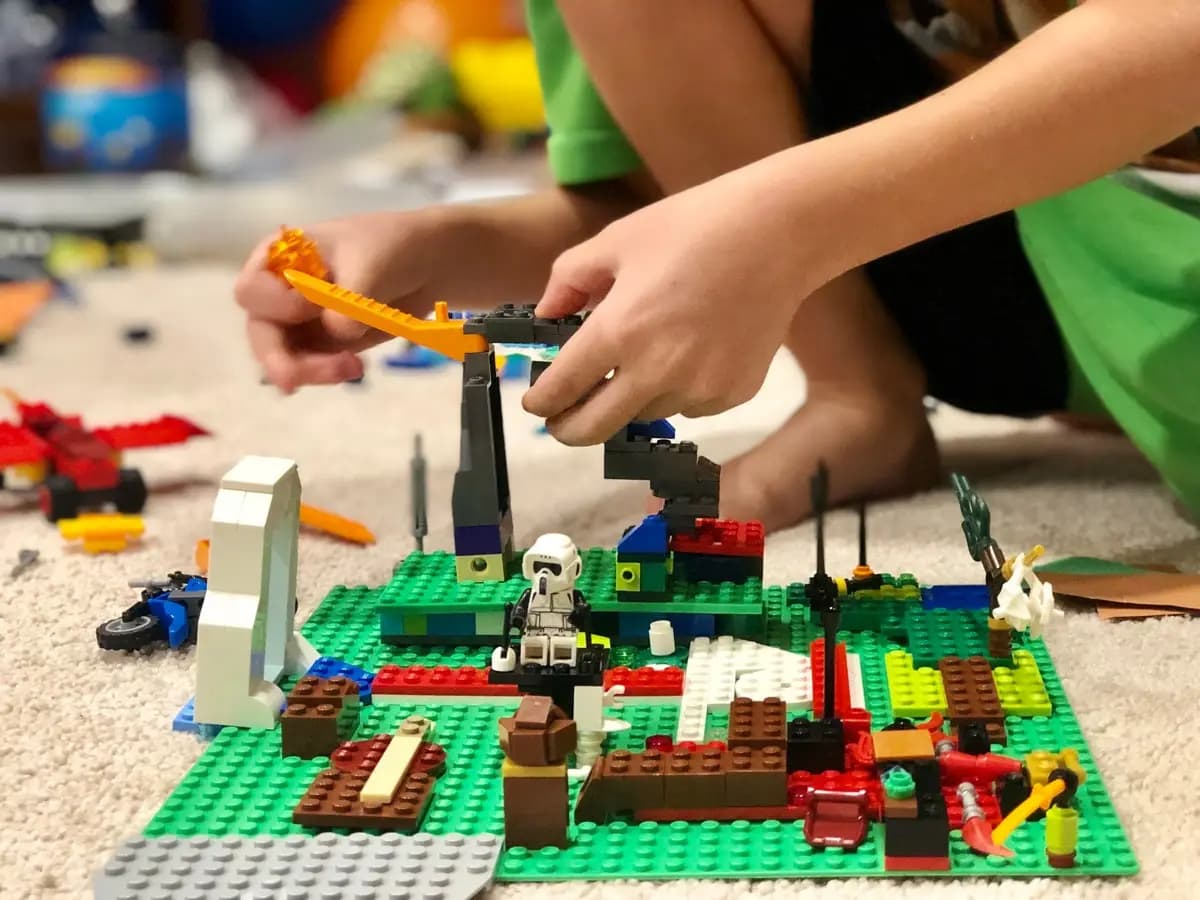 Lego, continua la ricerca dopo il tentativo con la plastica riciclata