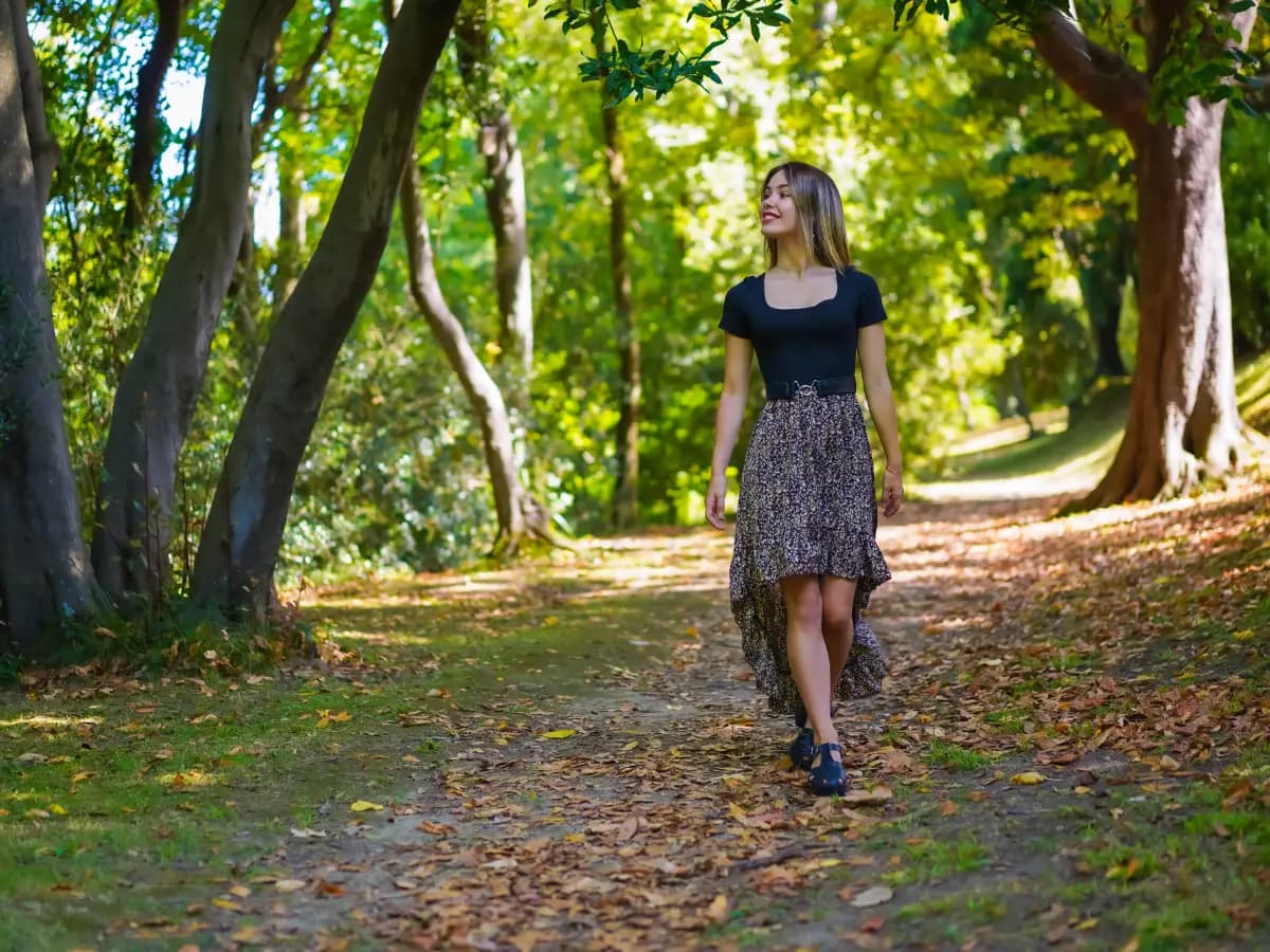 Camminare nella natura porta benefici al cervello