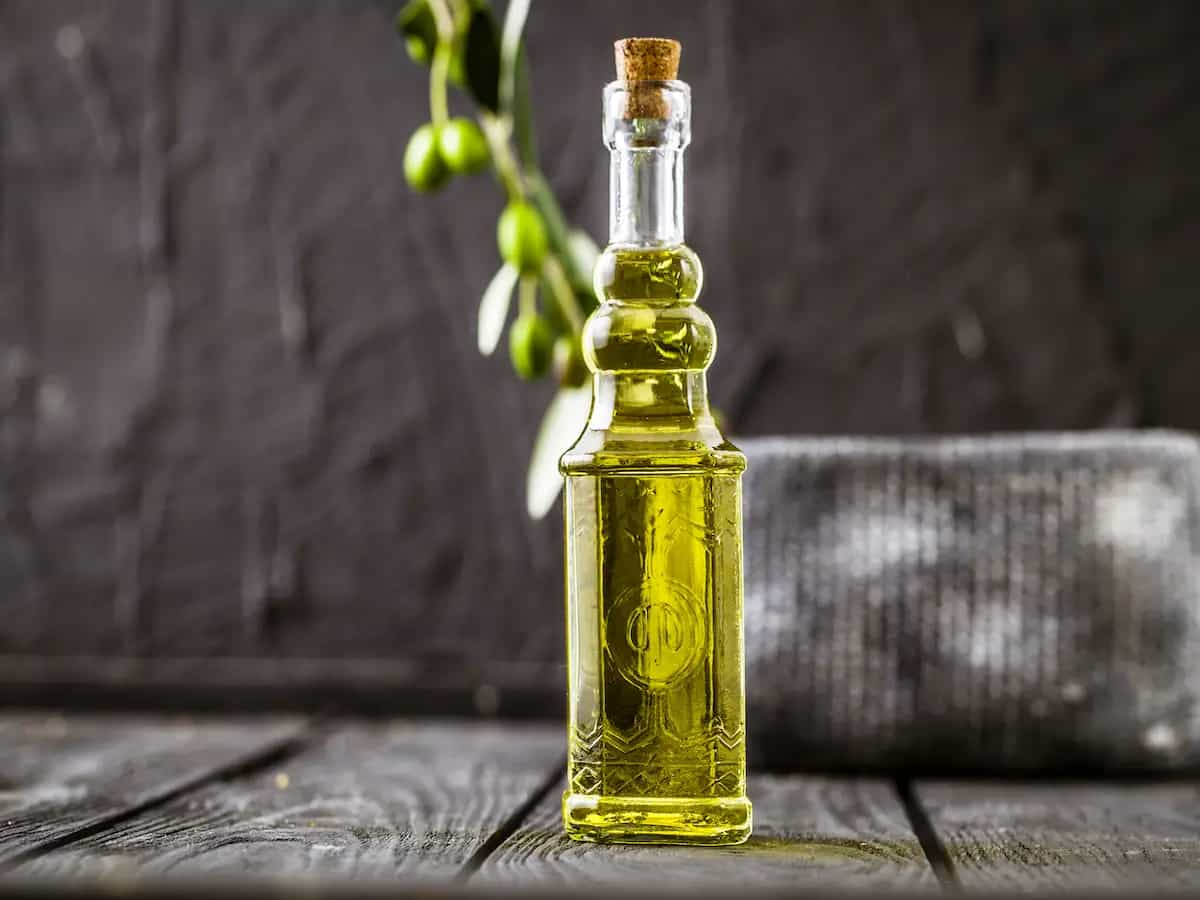 Dove conservare l'olio extravergine di oliva: trucchi e consigli