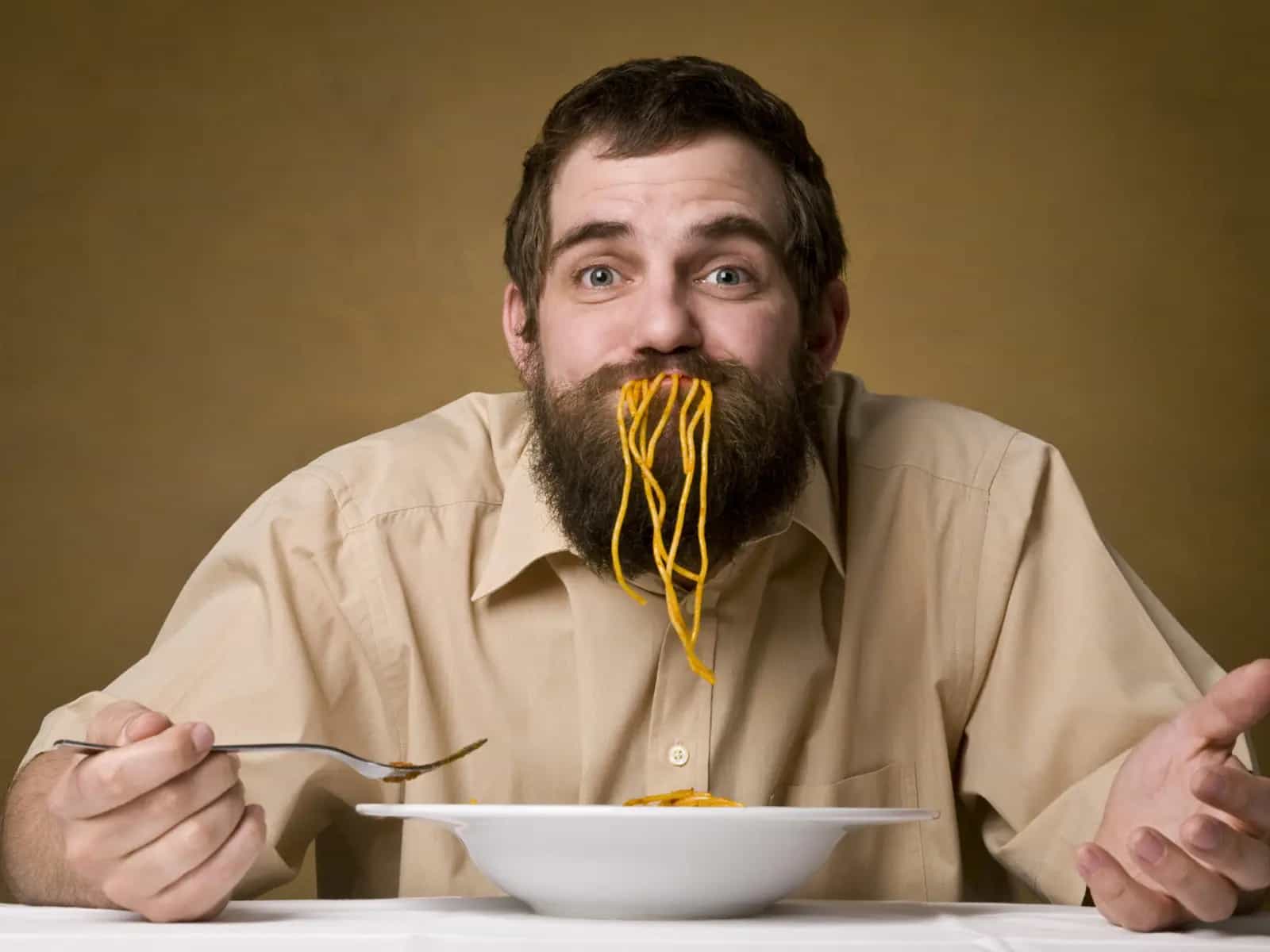 «Buon appetito!» No, grazie. I 10 errori da evitare secondo il galateo