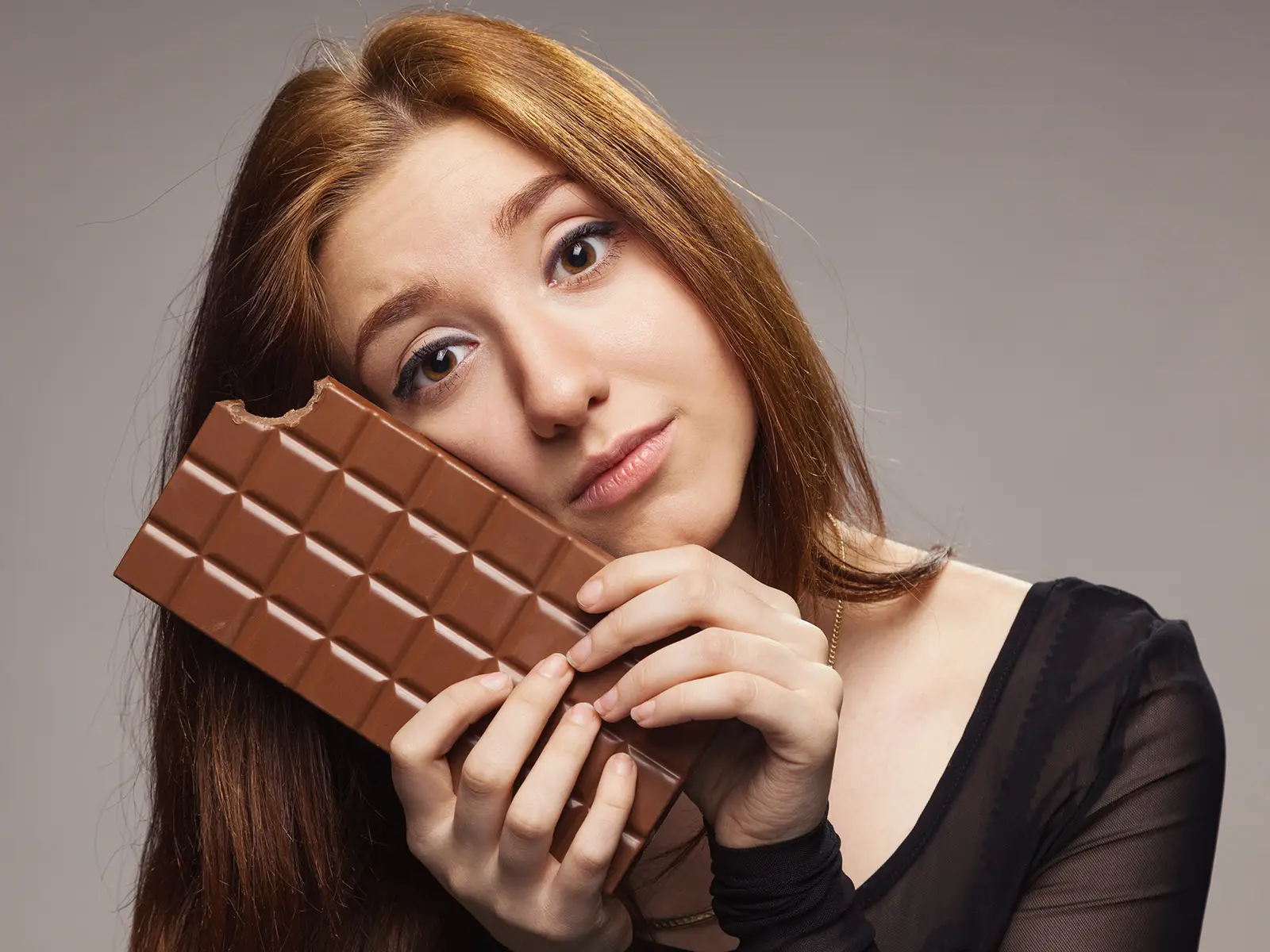Cosa mangiare per evitare la debolezza estiva? Il cioccolato!