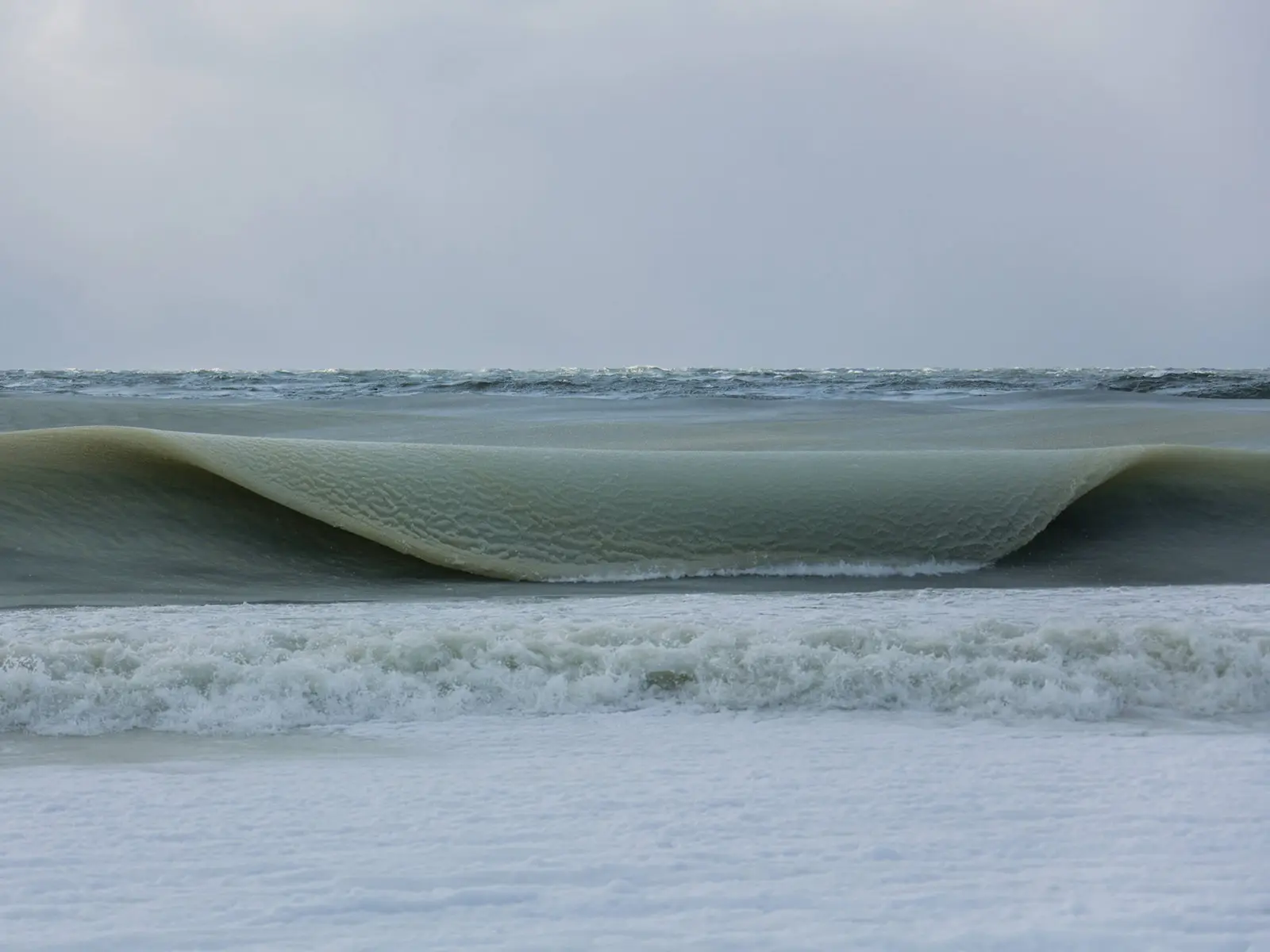 Le onde di ghiaccio, uno strano fenomeno nel Nantucket