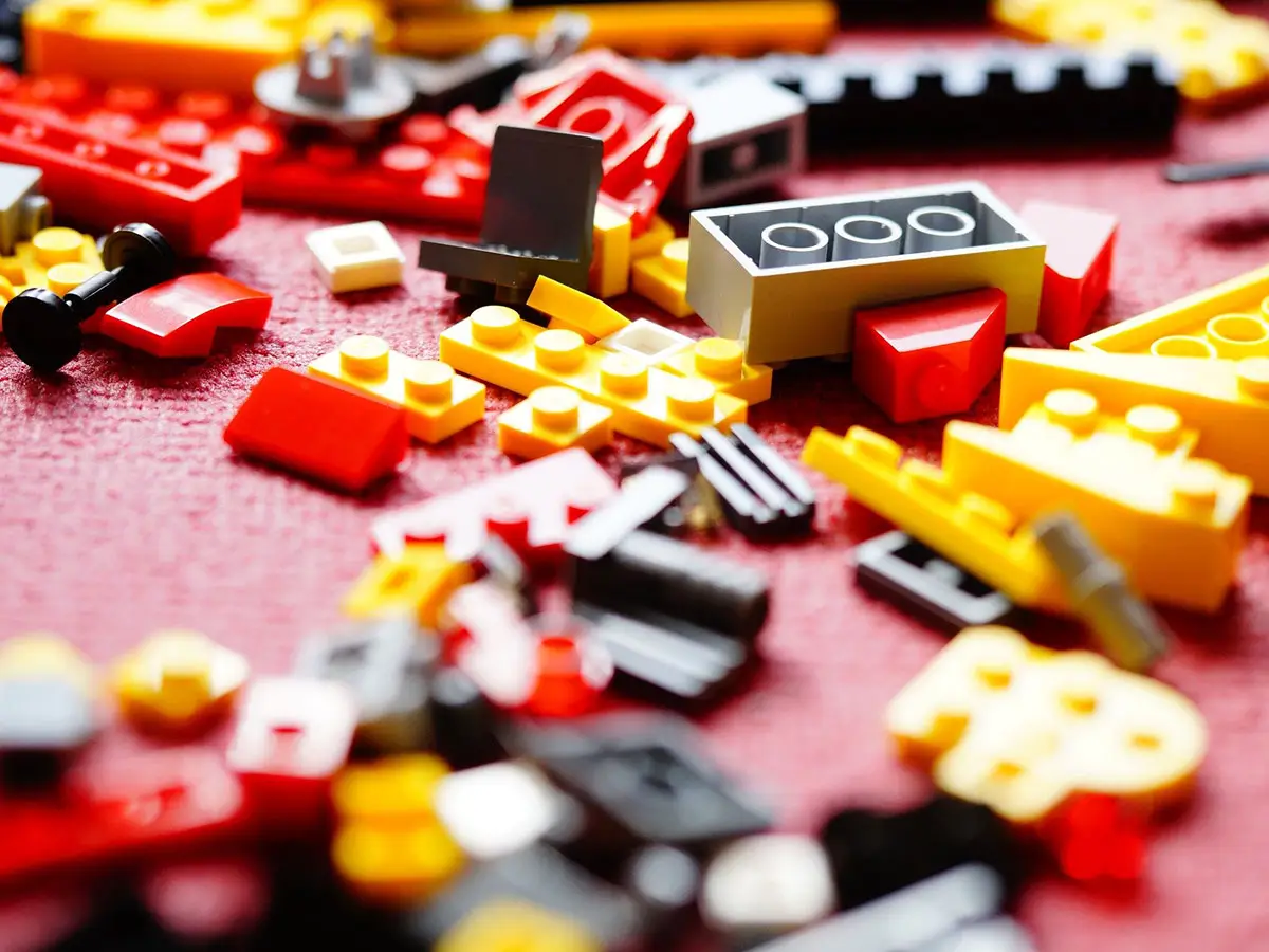 I mattoncini LEGO inquinano per 1300 anni gli oceani