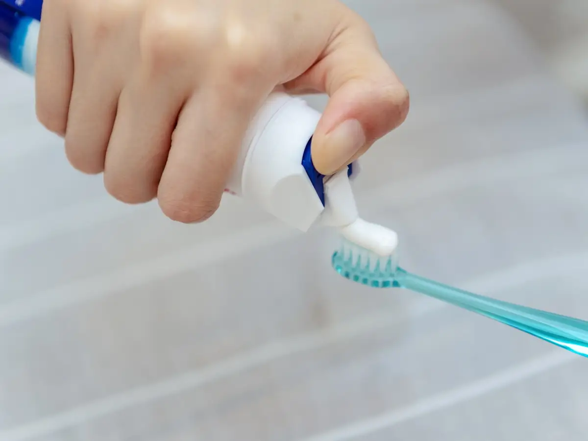 tubetto per dentifricio biodegradabile