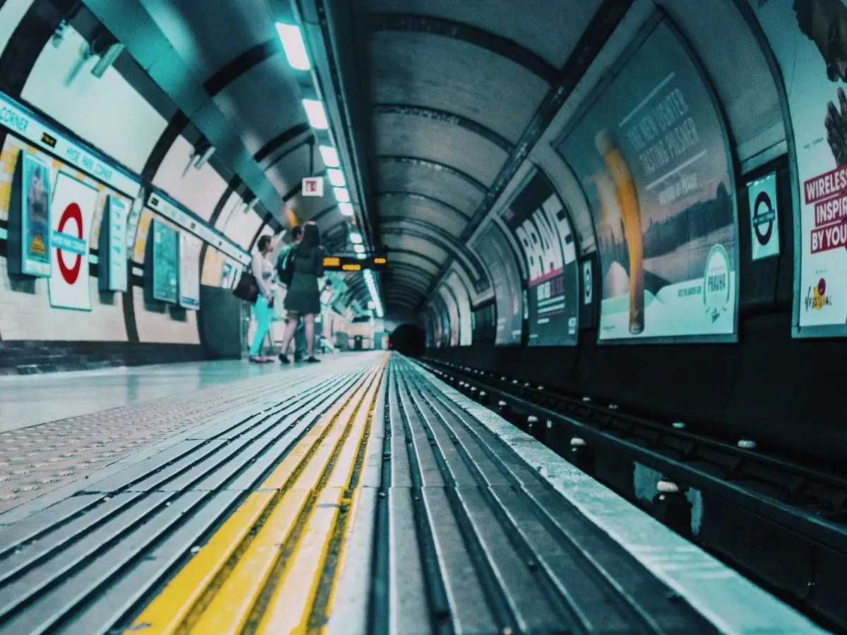Londra, la nuova app che indica i livelli di inquinamento nella metropolitana