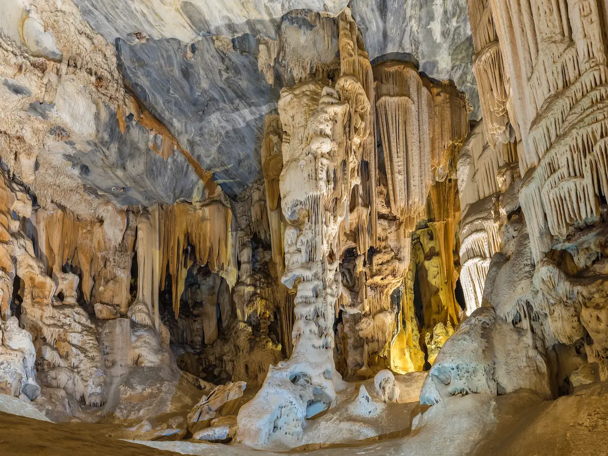 differenza stalattiti stalagmiti